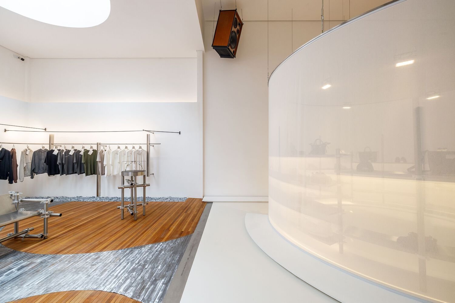 Projeto Flagship Store PACE - Pace Flagship Arquitetura Mobiliario Interiores Ambientacao Loja Pdv Design Exposicao Vm Minimundi  (15)